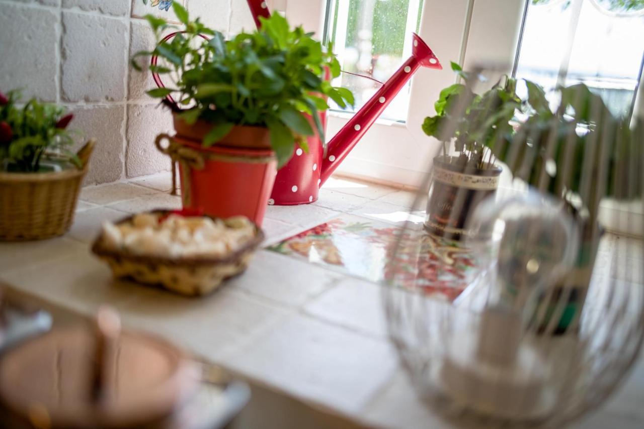 La Casa Di Nonna Piera Hotel Giardini Naxos Bagian luar foto