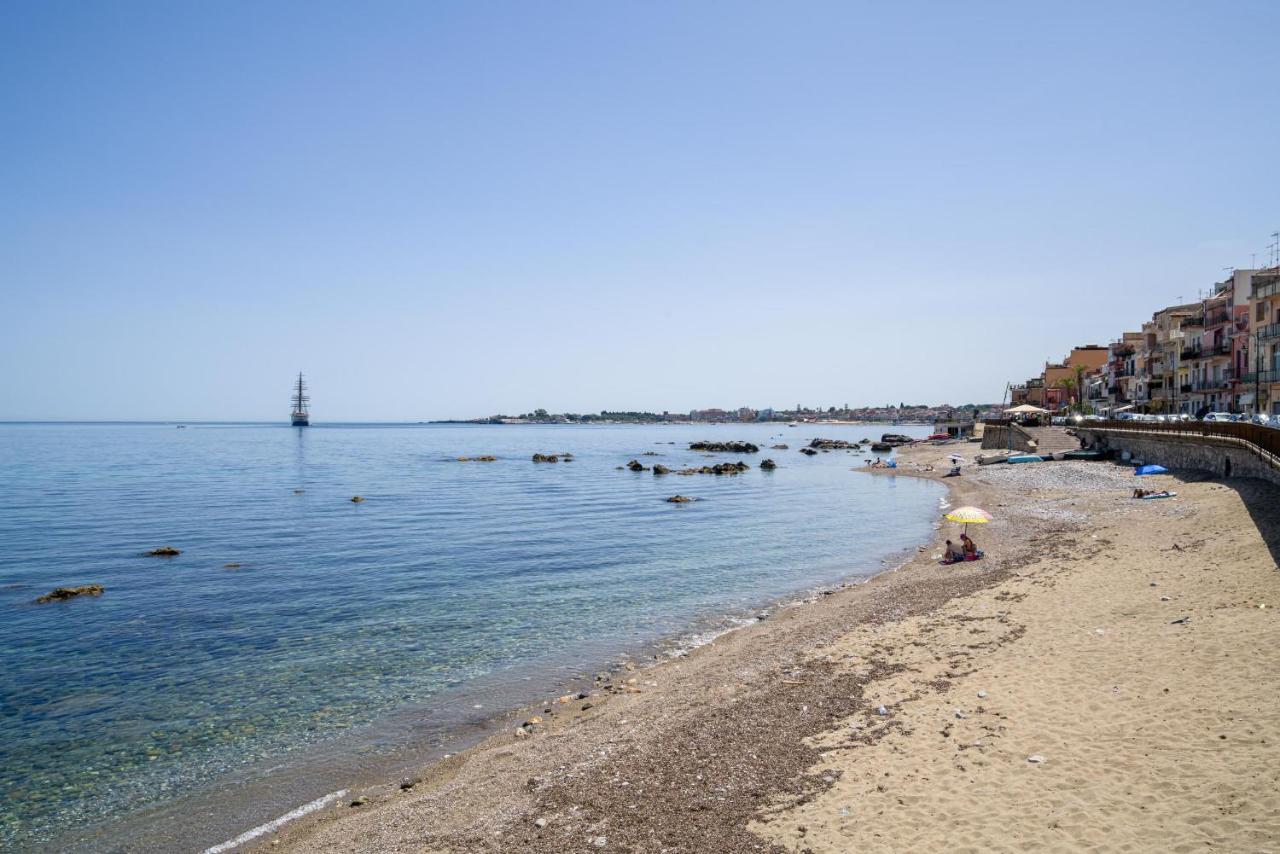 La Casa Di Nonna Piera Hotel Giardini Naxos Bagian luar foto